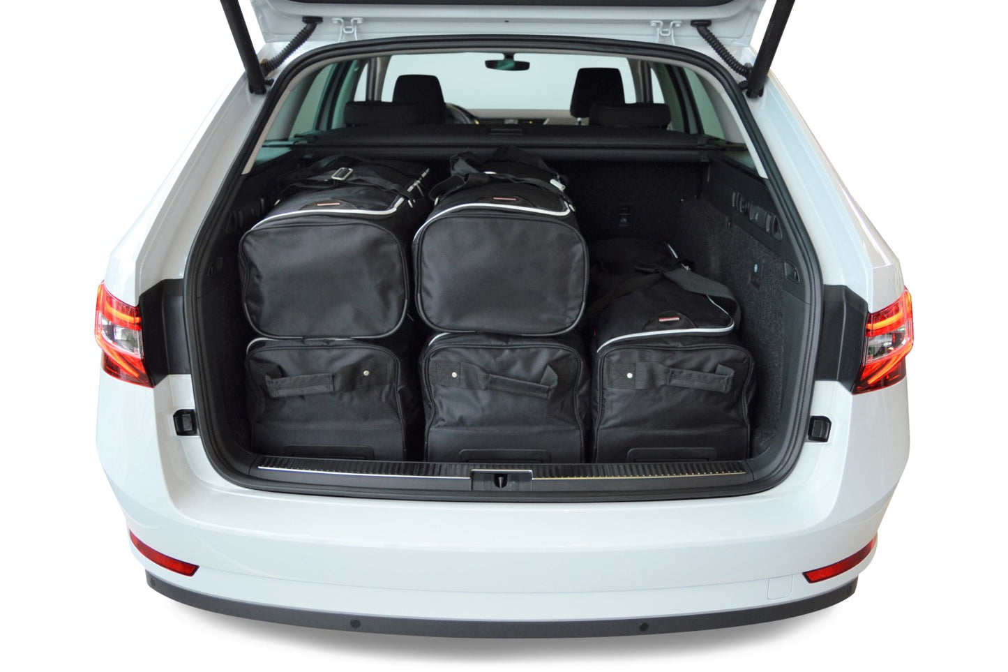 Reistassenset Skoda Superb III Combi (3V) 2015-heden wagon (Incl. Plug-in-Hybrid)