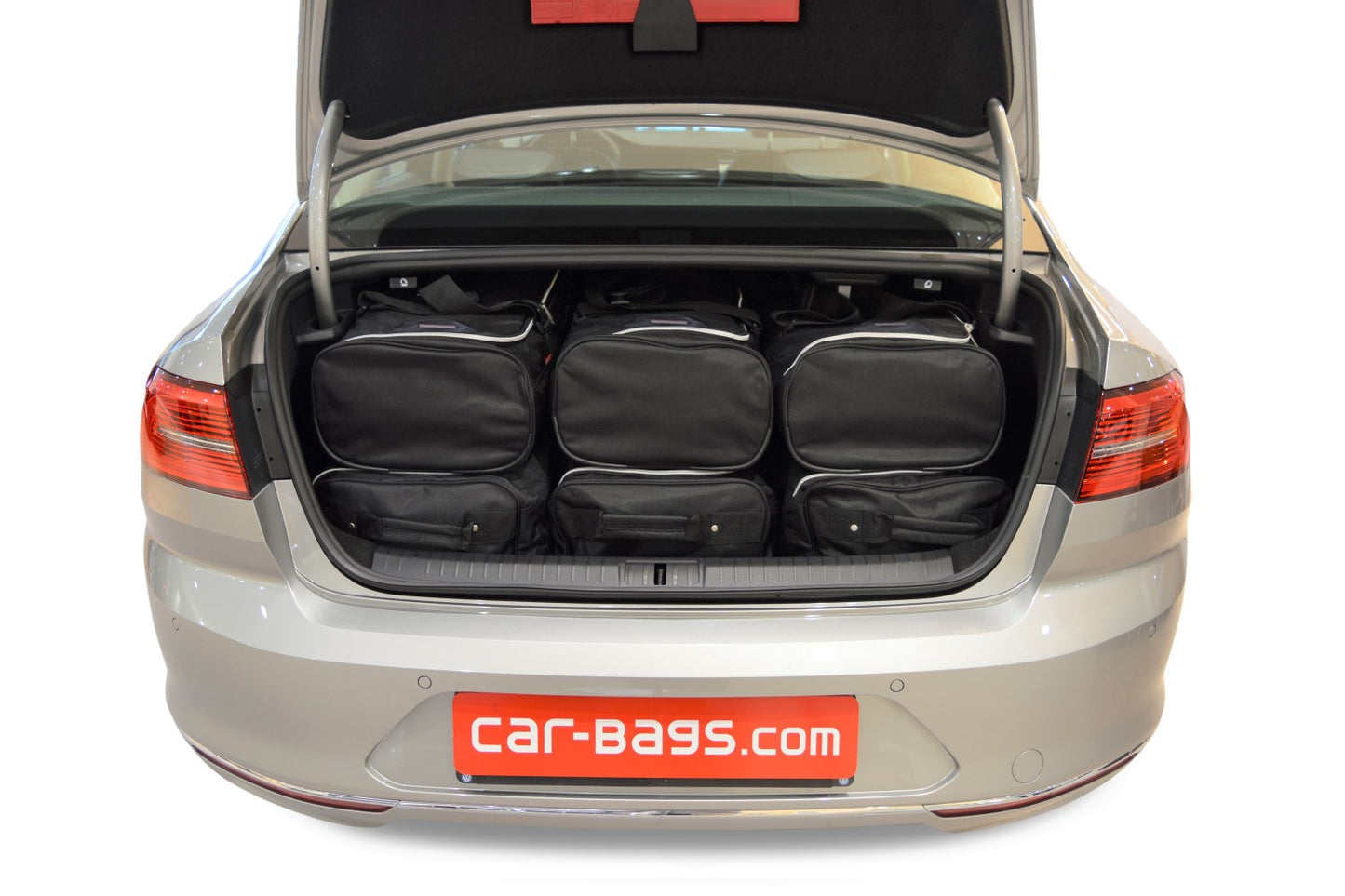 Reistassenset Volkswagen Passat (B8) 2014-2021 4-deurs sedan (Niet voor GTE)
