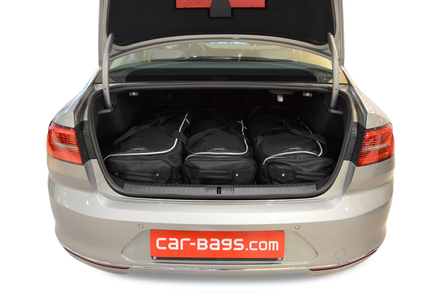 Reistassenset Volkswagen Passat (B8) 2014-2021 4-deurs sedan (Alleen voor GTE)