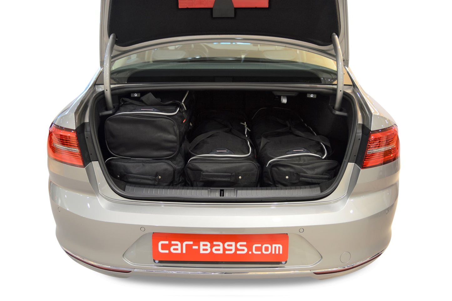 Reistassenset Volkswagen Passat (B8) 2014-2021 4-deurs sedan (Alleen voor GTE)