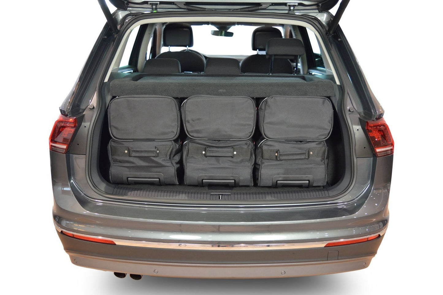 Reistassenset Volkswagen Tiguan II 2015-heden (Verstelbare laadvloer in bovenste stand)