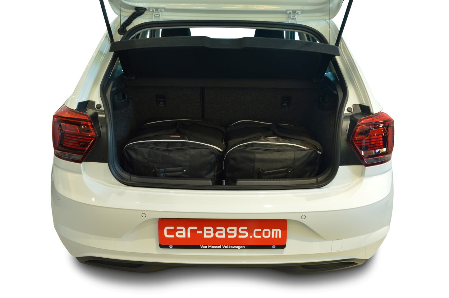 Reistassenset Volkswagen Polo VI (AW) 2017-heden 5-deurs hatchback (Verstelbare laadvloer in onderste stand)