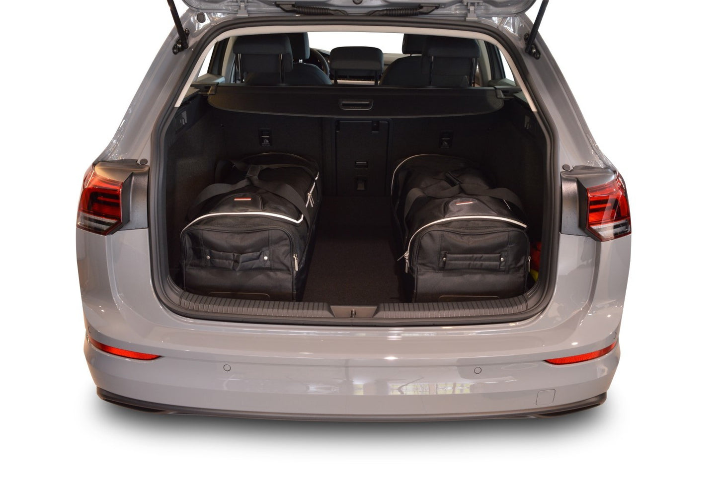 Reistassenset Volkswagen Golf VIII Variant 2020-heden wagon (Verstelbare laadvloer in onderste stand)