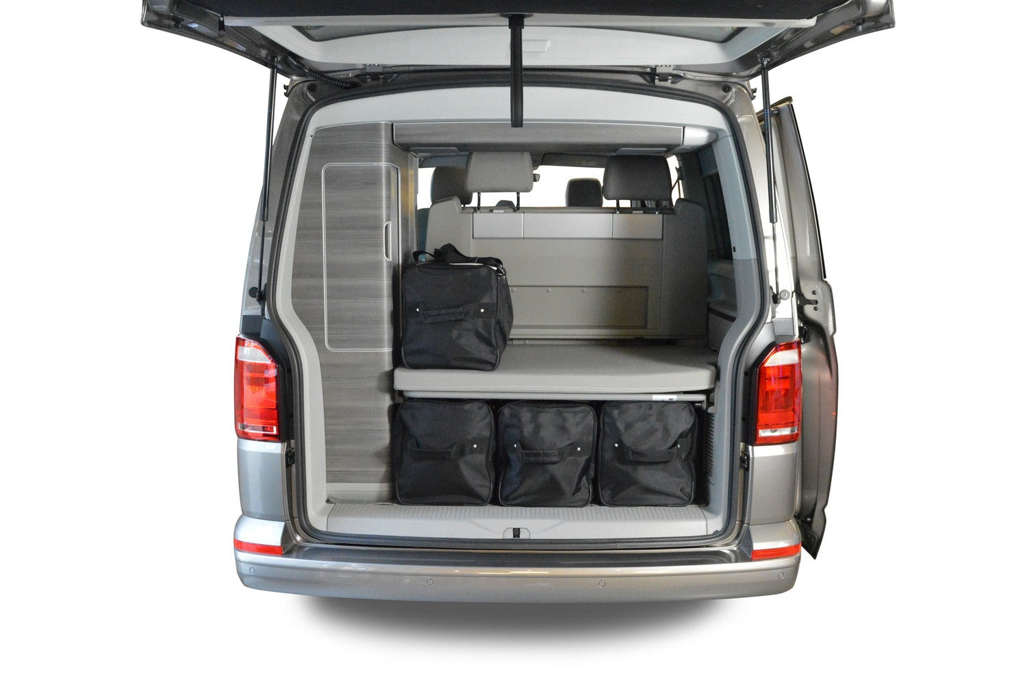 Kofferbak tas  Volkswagen California T6 - T6.1 2015-2024 (BxHxL= 31 x 35 x 65 cm; Met trekband om de tas onder het bed vandaan te trekken)