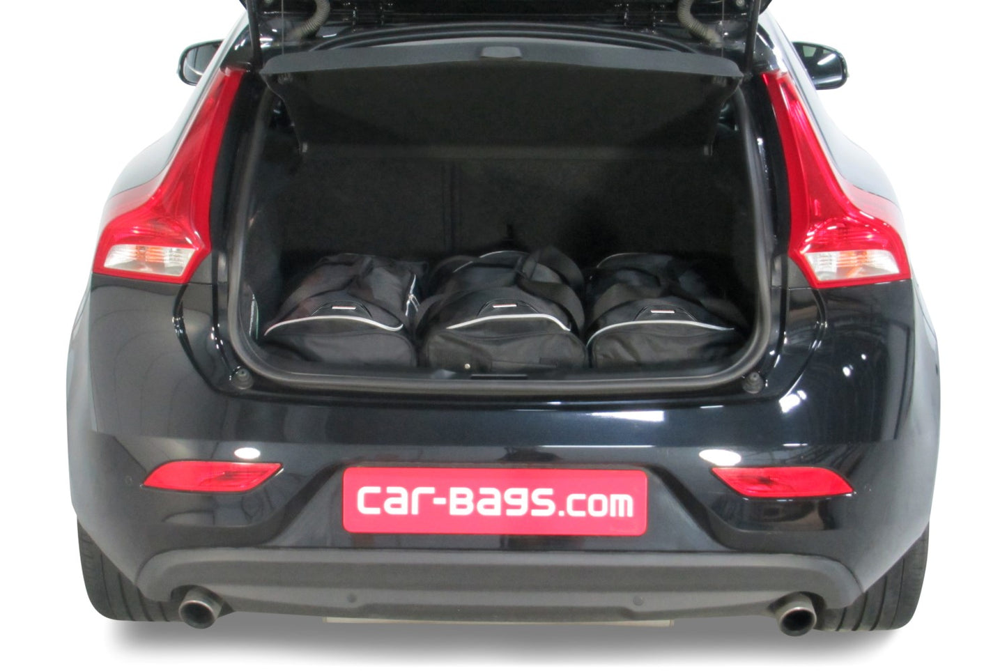 Reistassenset Volvo V40 (P1) 2012-2019 5-deurs hatchback (Versie met lage koffervloer (met bandenreparatieset))