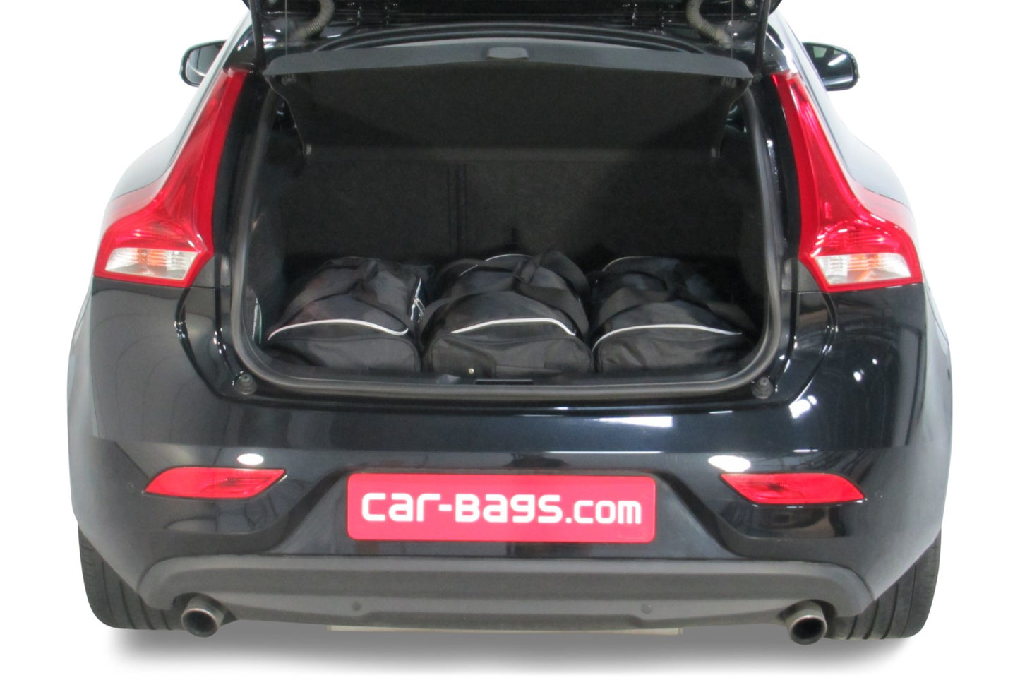Reistassenset Volvo V40 (P1) 2012-2019 5-deurs hatchback (Versie met lage koffervloer (met bandenreparatieset))