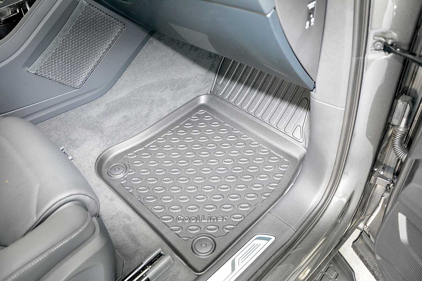 Rubbermatten Volkswagen Touareg suv (2018-Heden) - 3D Schaalmatten